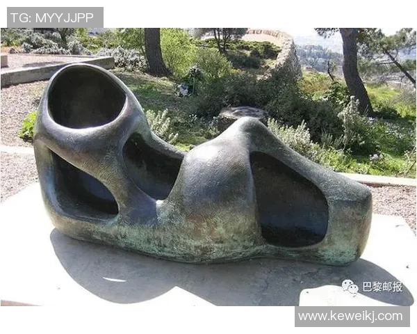 足球明星亨利手办的背后故事与收藏价值解析 足球明星亨利手办的背后故事与收藏价值解析