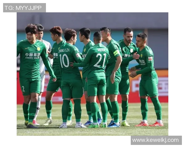 北京人和与鲁能泰山激战正酣谁能在中超赛场上笑到最后