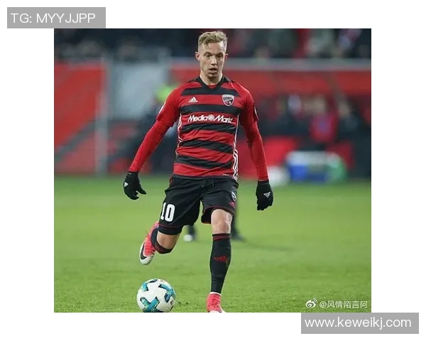 纽伦堡球队迎战雷根斯堡展现强劲实力争夺胜利 纽伦堡球队迎战雷根斯堡展现强劲实力争夺胜利